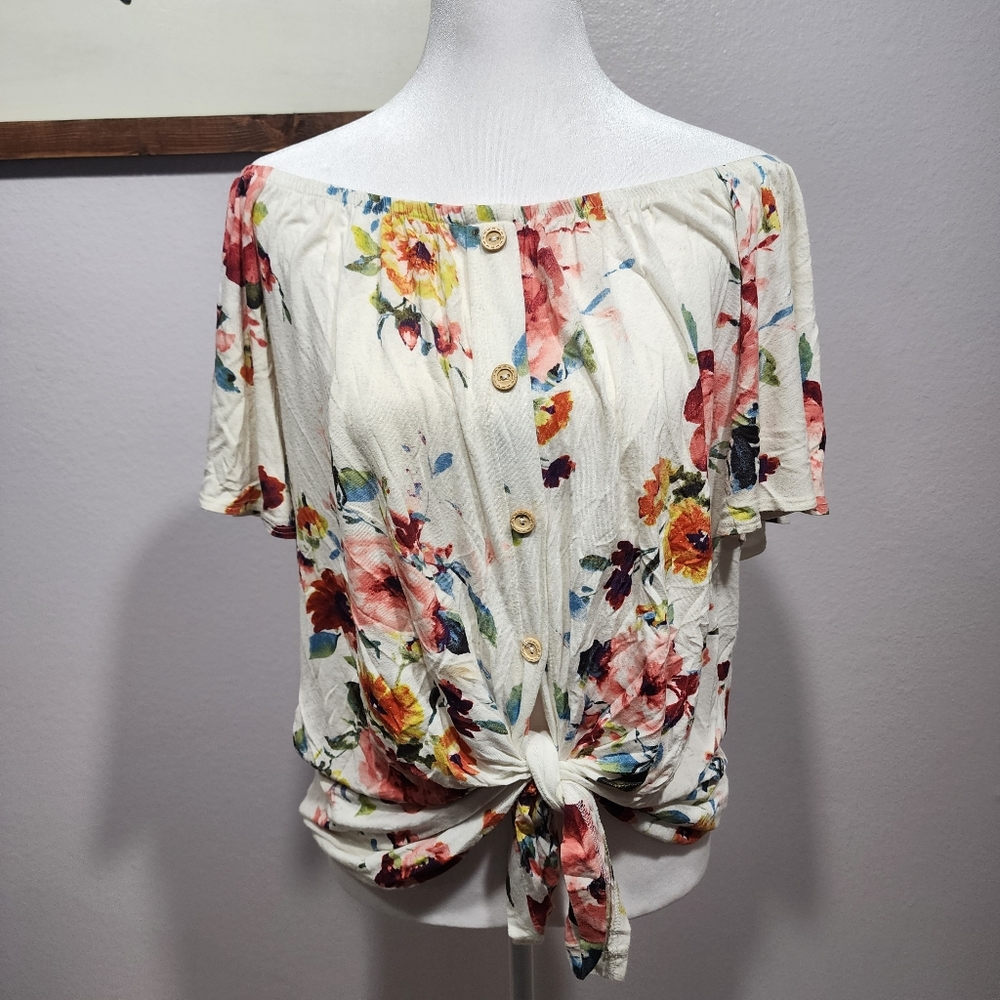 143 Story Off The Shoulder Floral Tie Front Top - Large